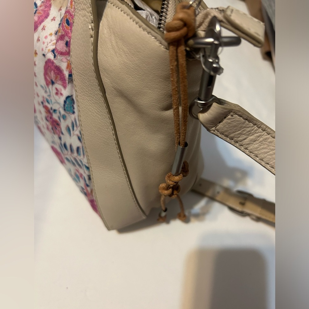 Lucky Brand Genuine Leather & Fabric Floral hHandbag NWT - Picture 10 of 10